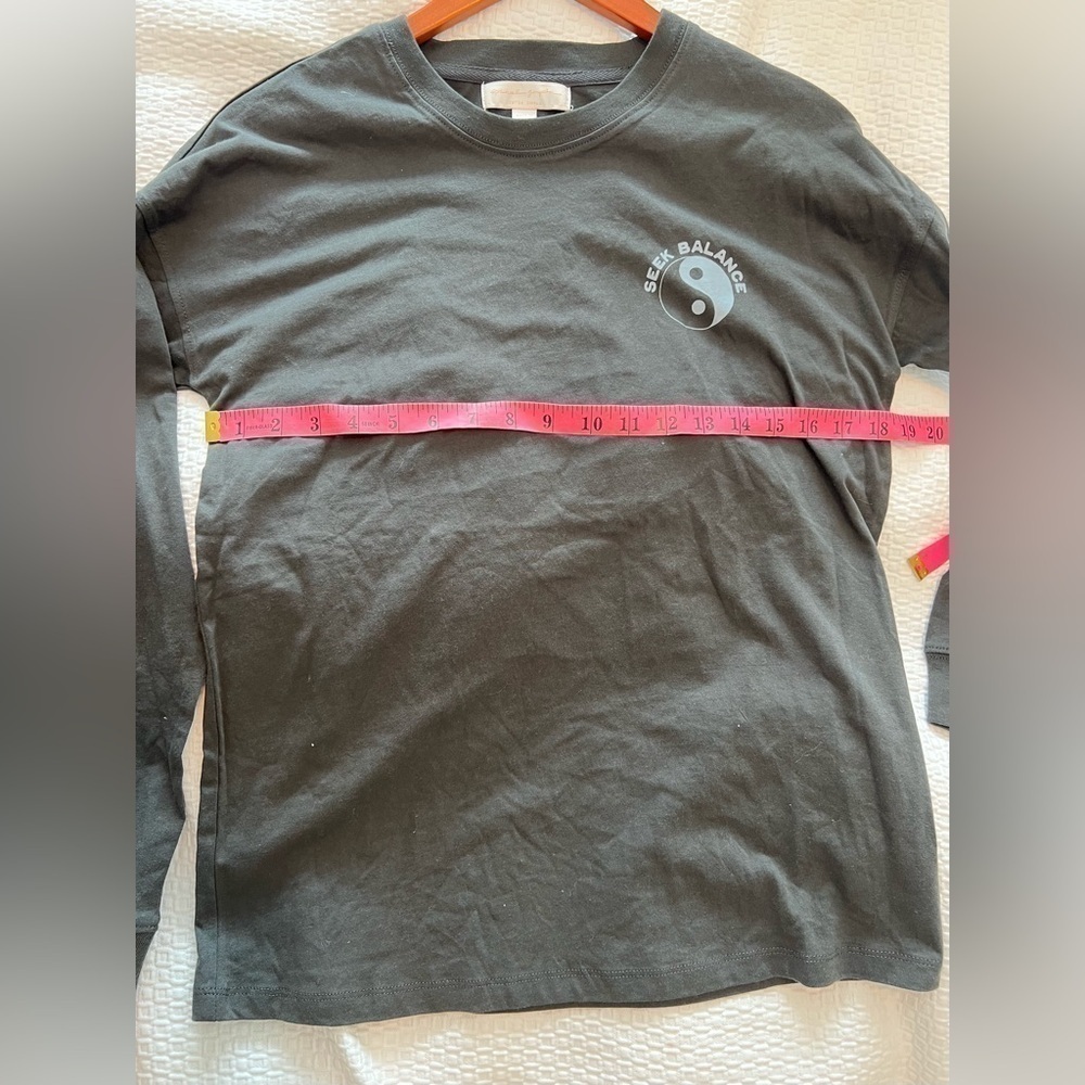 SPIRITUAL GANGSTER PEACE CARA LONG SLEEVE VINTAGE BLACK TEE - Picture 11 of 16